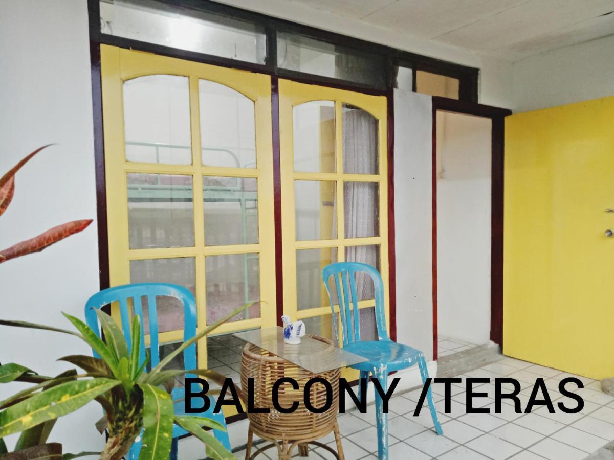 Griya Backpacker Pak Yon Malang Exterior foto