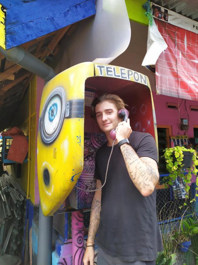Griya Backpacker Pak Yon Malang Exterior foto