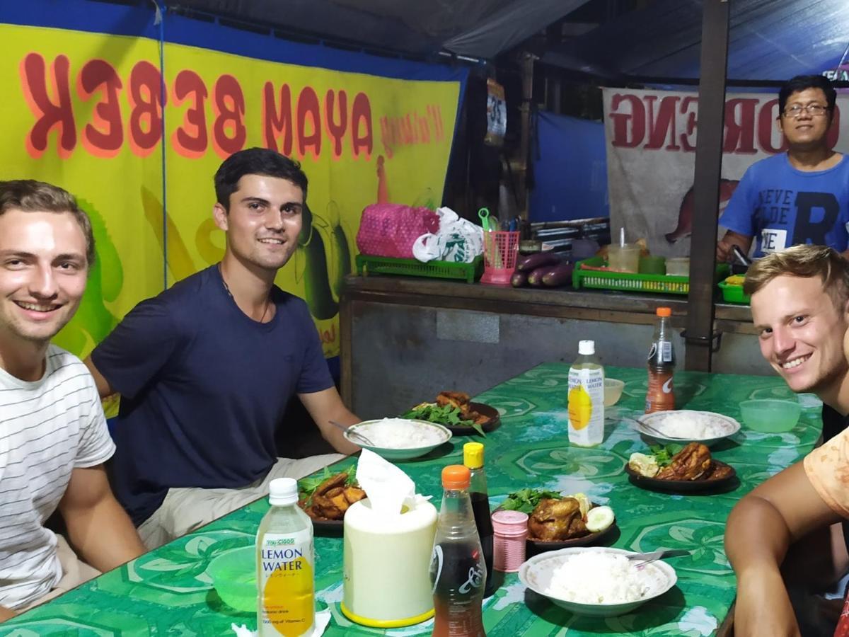 Griya Backpacker Pak Yon Malang Exterior foto