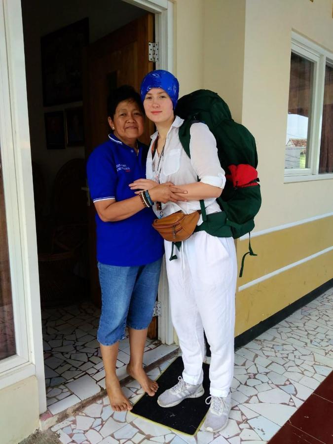 Griya Backpacker Pak Yon Malang Exterior foto