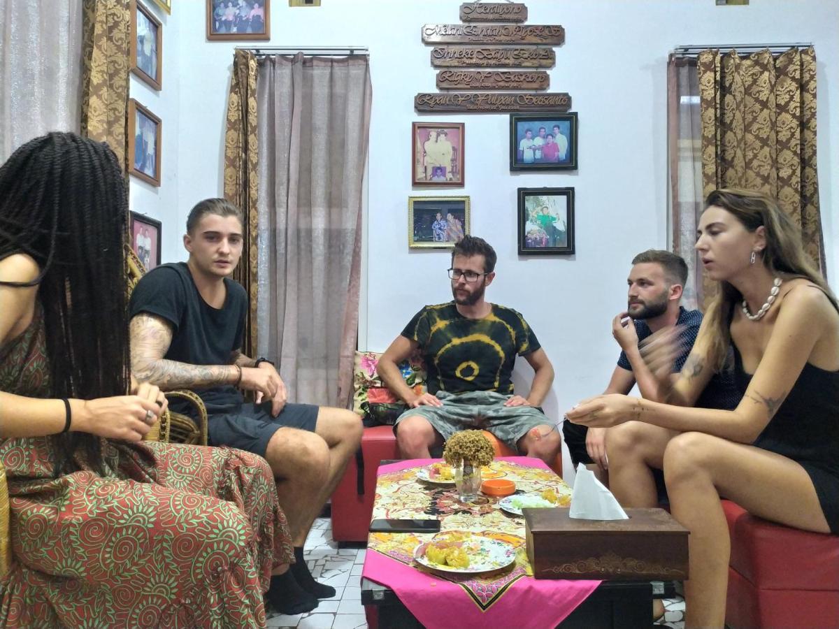 Griya Backpacker Pak Yon Malang Exterior foto