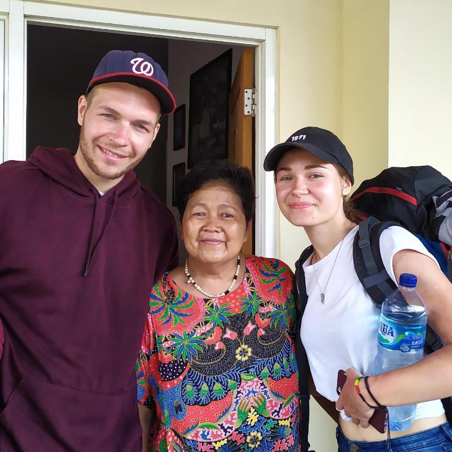 Griya Backpacker Pak Yon Malang Exterior foto